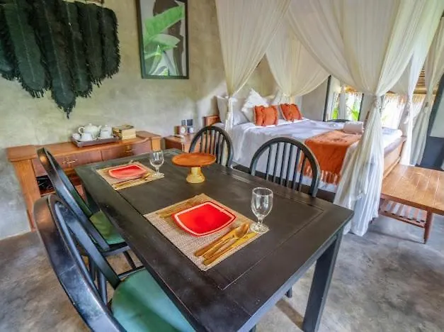 Lodge The Local Entikentikan Bangli