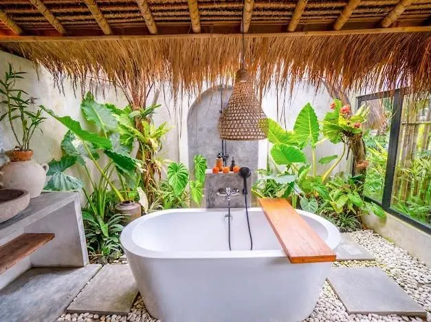 The Local Entikentikan Lodge Bangli