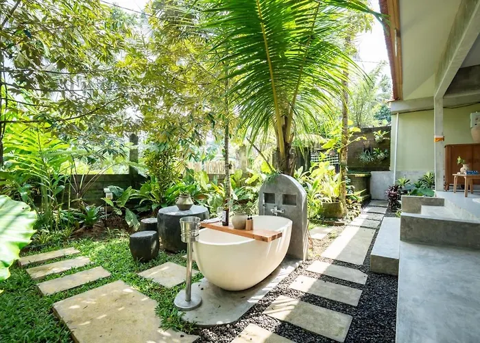 Lodge The Local Entikentikan *